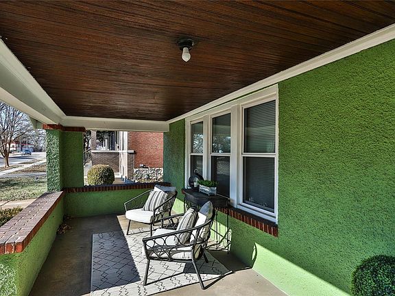 4th image of 7461 Flora Ave