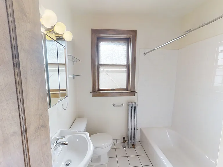 Kedzie Property — Photo 18