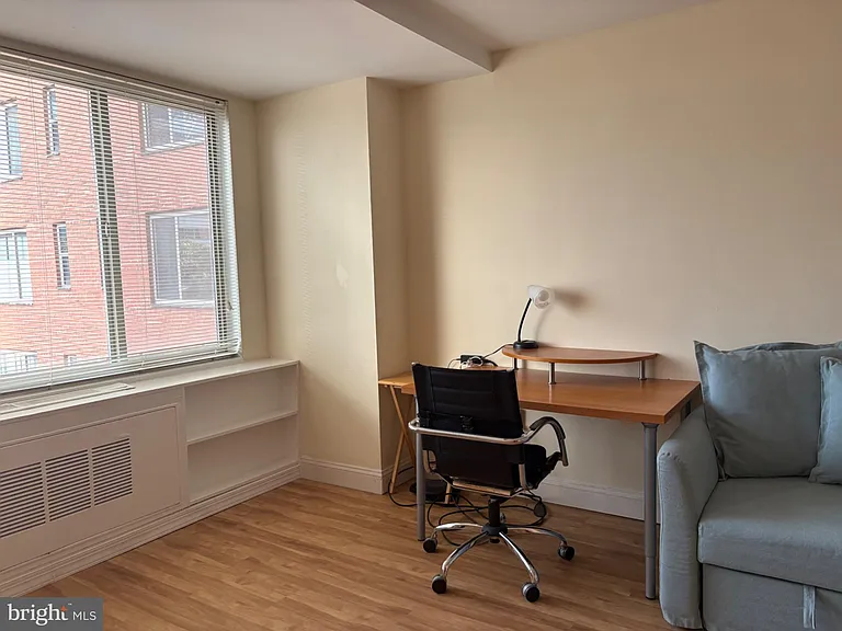1121 Arlington Blvd #526 — Photo 7