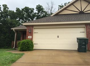 10 S Woodsprings Dr #1, Fayetteville, AR 72701
