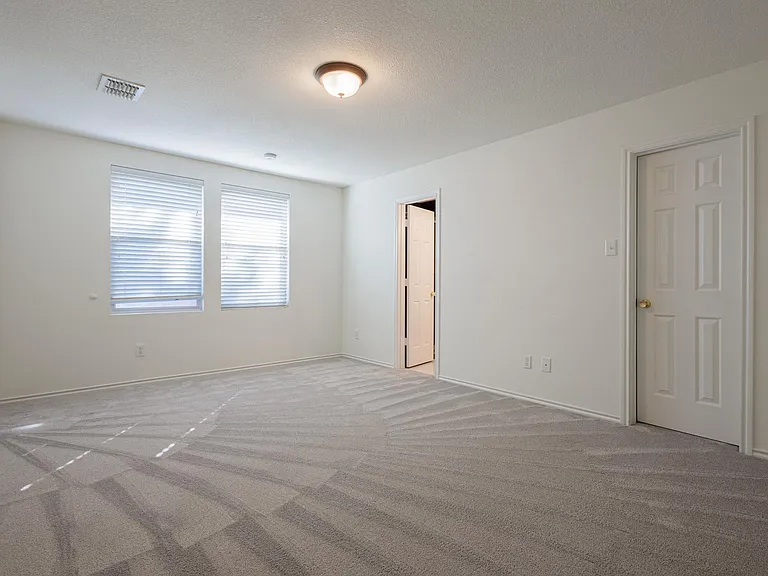 3901 Kathryn Way — Photo 12