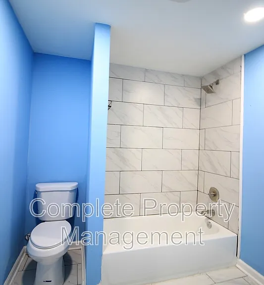 932 Court T — Photo 6