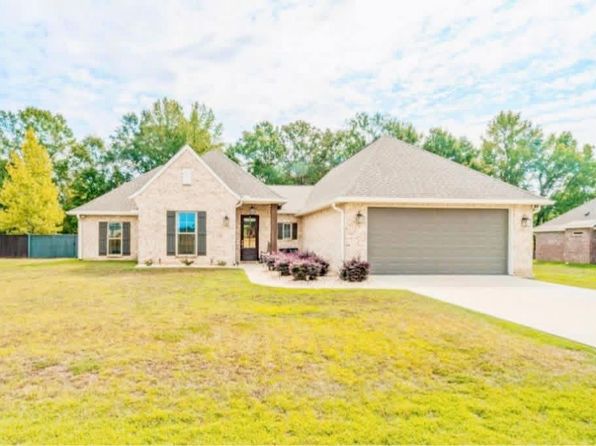 53 Copperfield Dr