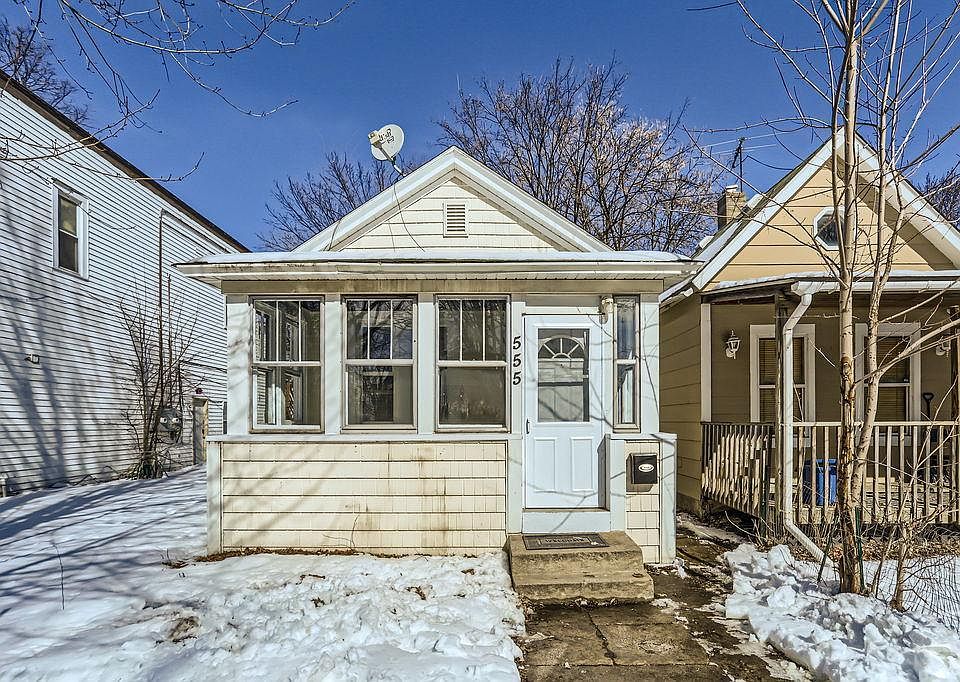 1st image of 555 Blair Ave