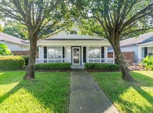 35 Cottage Dr, Fairhope, AL 36532