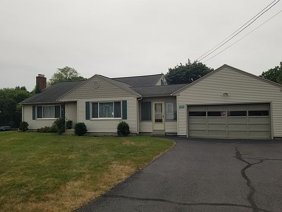 2nd image of 320 Palmer Rd