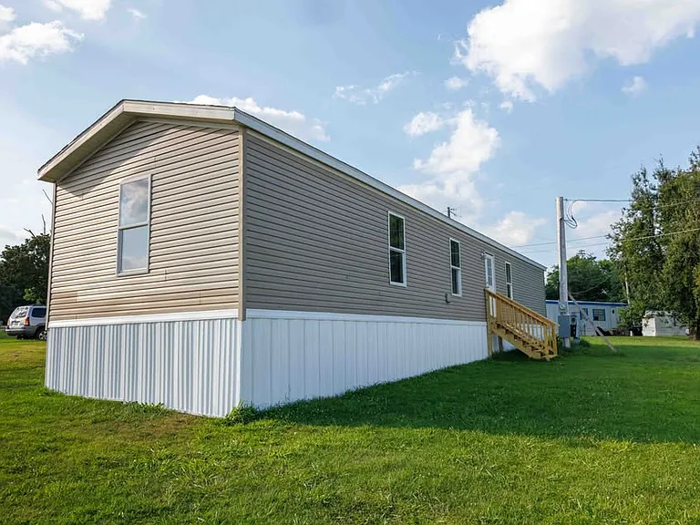10270 Russellville Rd #32 — Photo 1