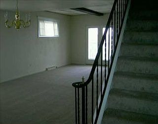 4th image of 301 Silvis St