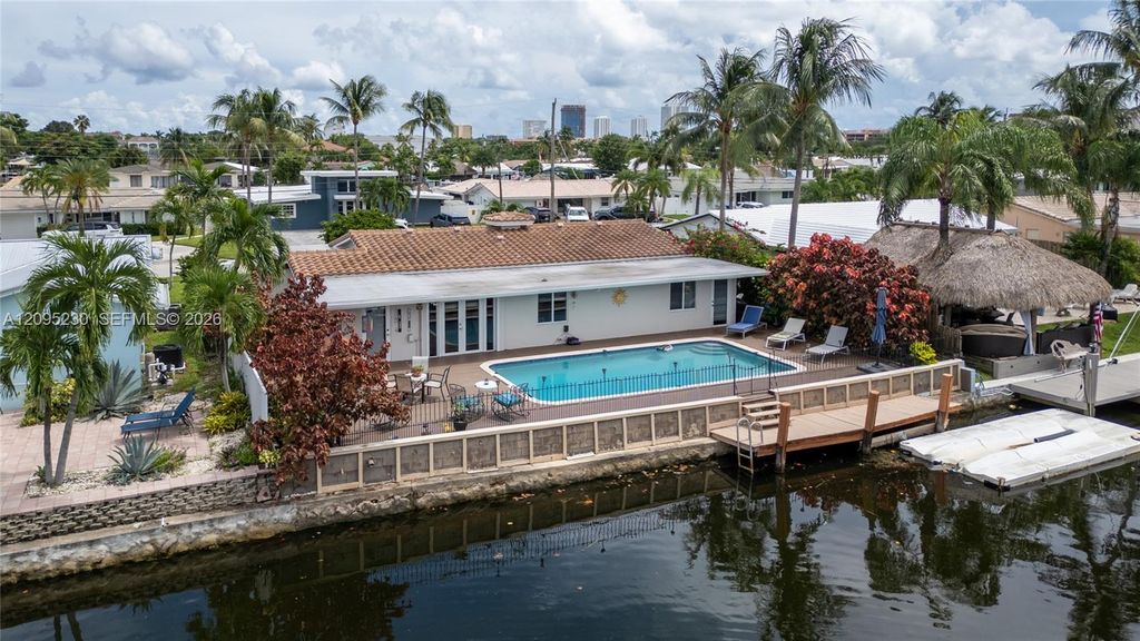 391 SE 16th Ave, Pompano Beach