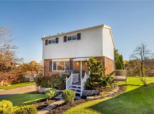 12 Helen St, Coraopolis, PA 15108