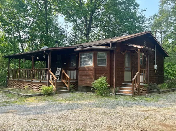 4729 Jones Cove Rd, Cosby, TN 37722