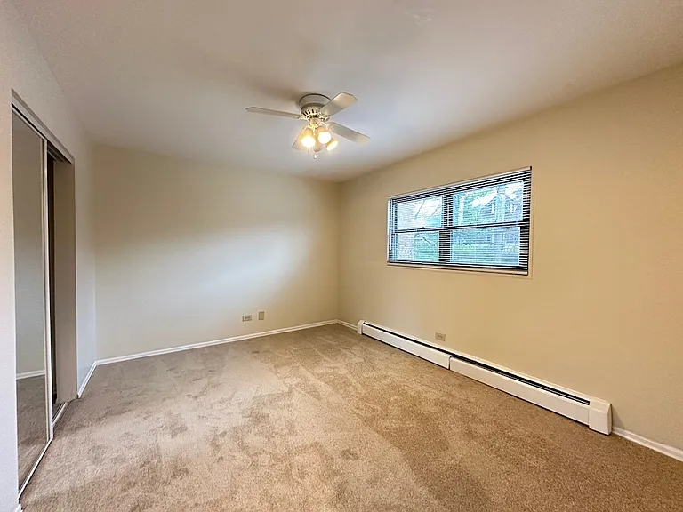 1644 W Sherwin Ave #C3 — Photo 15