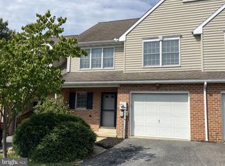 10 Georgetown Ct, Mountville, PA 17554