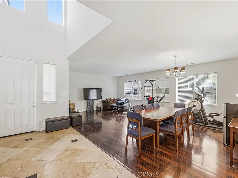 1689 Tivoli St — Photo 9