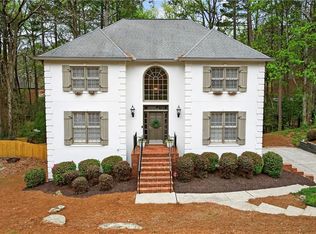 135 Inverness Approach, Roswell, GA 30075