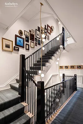 Sold by Sotheby's International Realty | media 13