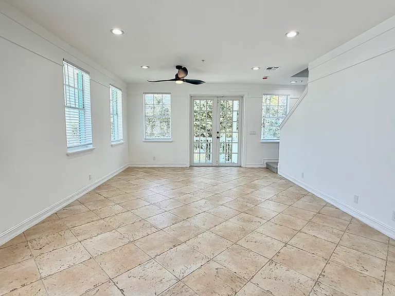 810 3rd Ave N #78 — Photo 31