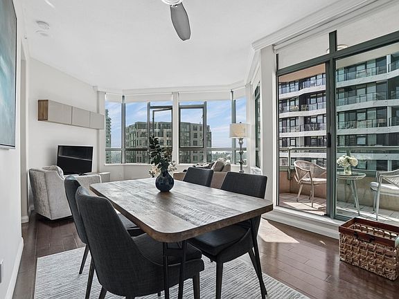 5th image of 1383 Howe St #1306