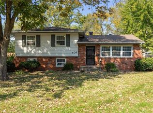 408 NW Ward Rd, Lees Summit, MO 64063