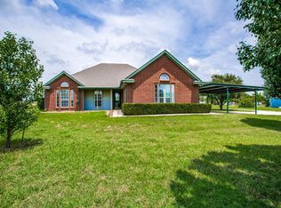 9244 Breezy Rd, Krum, TX 76249