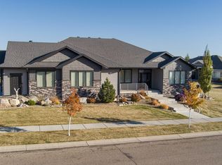 1116 Limited Ln, Bismarck, ND 58503