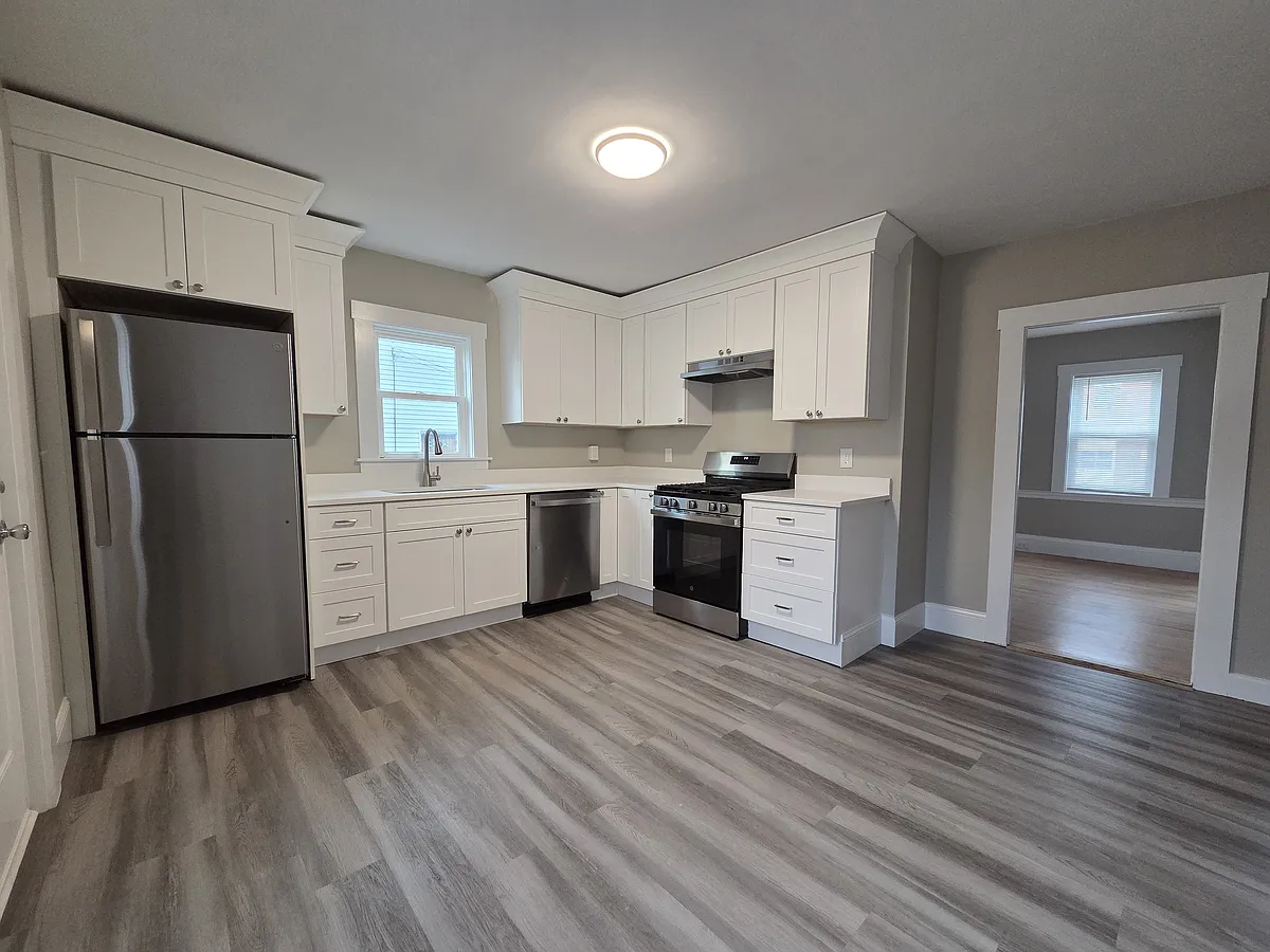 Building Photo - 37 Quincy Ave #37