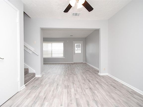 4th image of 7351 Chasewood Dr