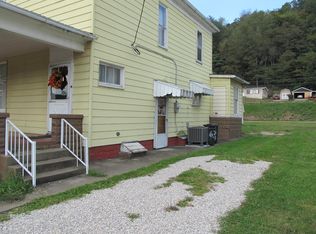 187 Main St, Rayland, OH 43943