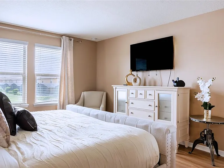 8894 Geneve Ct — Photo 18