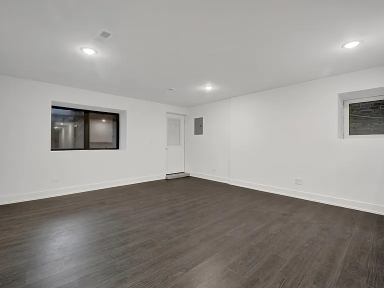 1814 S Throop St #1F — Photo 7