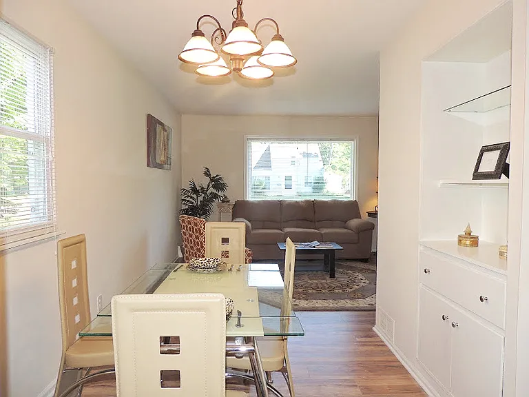 27080 Zeman Ave — Photo 5