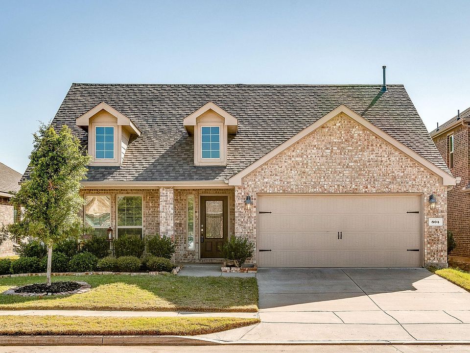 Front of home has great curb appeal!