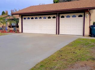 820 E Thornton Ave, Hemet, CA 92543