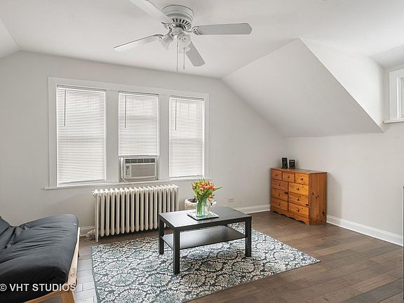 3rd image of 1834 Grant St #2
