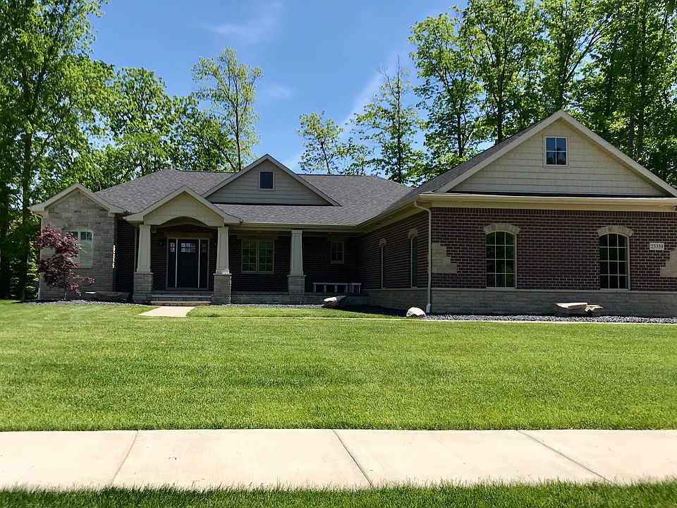 1st image of 23359 Golfview Dr