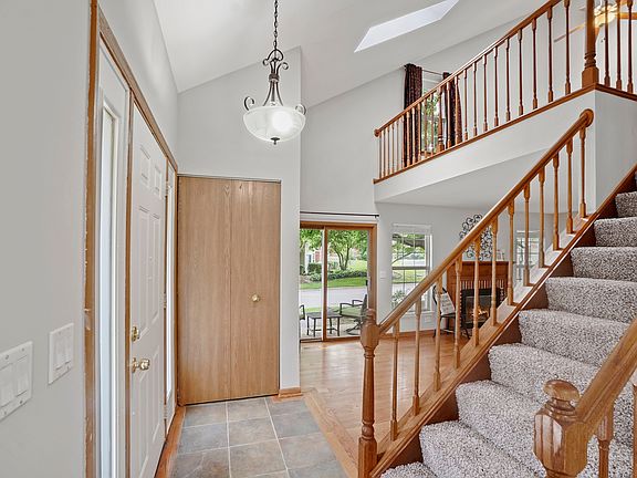 3rd image of 107 Bent Creek Ct