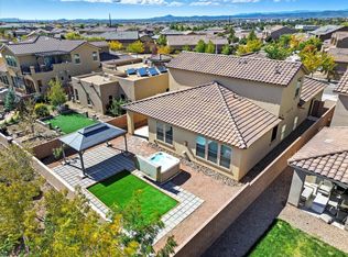 4762 Viento Del Norte, Santa Fe, NM 87507