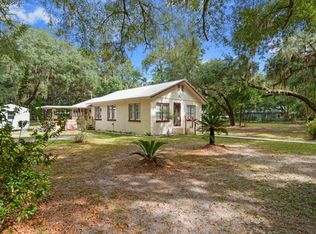 7322 Old Wolf Bay Rd, Palatka, FL 32177