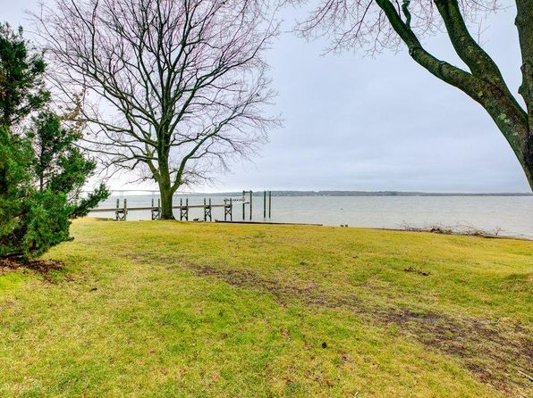 517 Seaside Dr