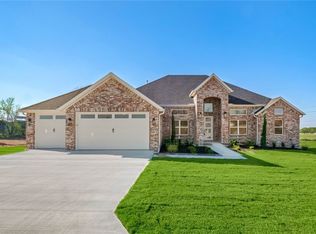 690 Shooting Star Ln, Rogers, AR 72745