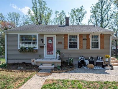 2416 Parkway Dr, Winston Salem, NC, 27103