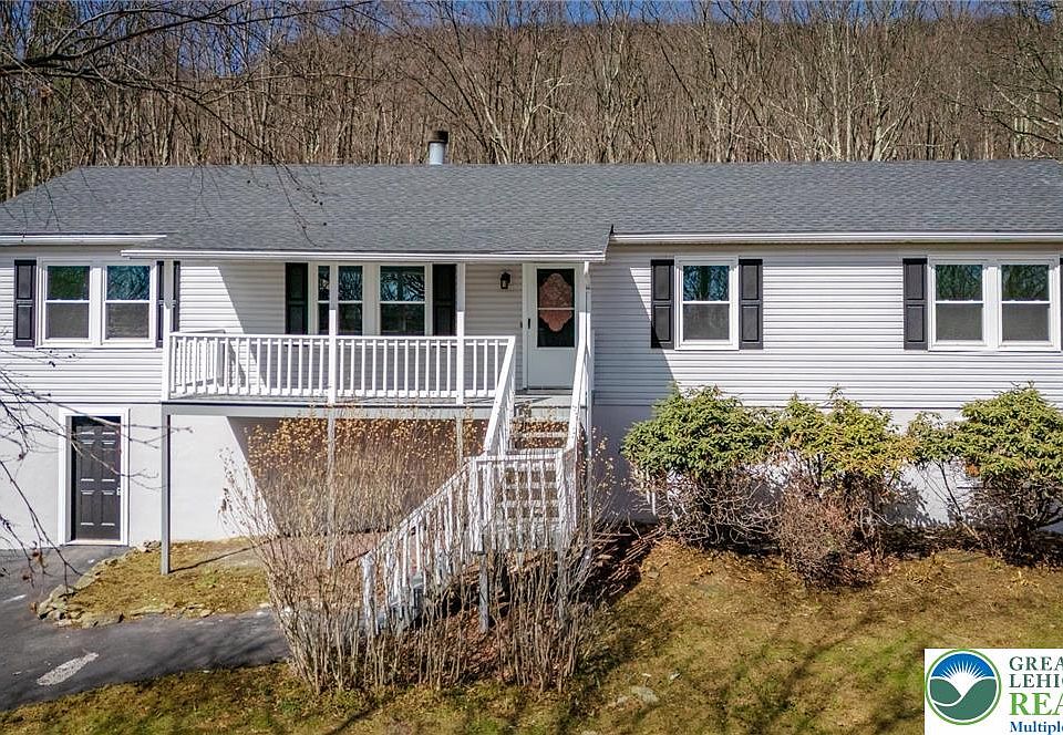 1st image of 107 Mount Ranier Rd