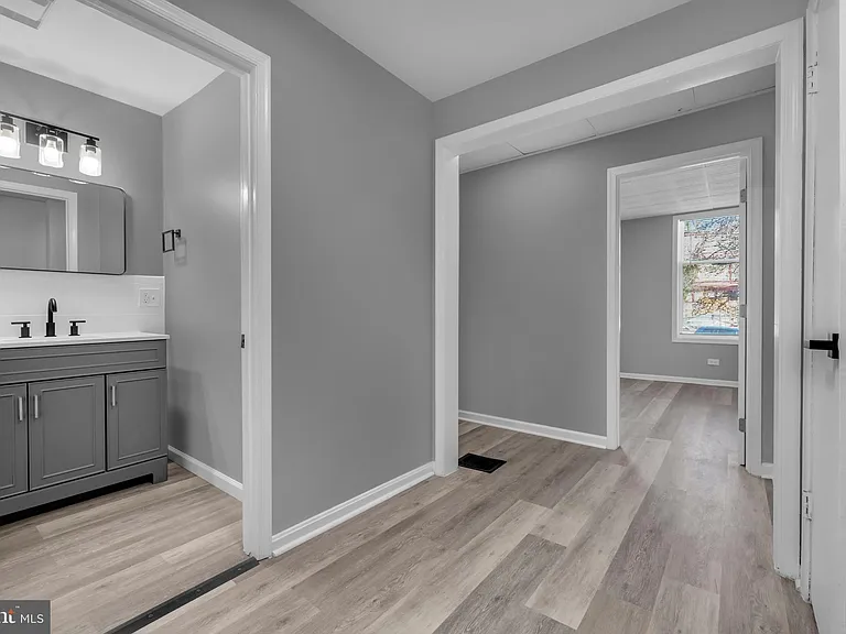 1725 Hollins St #1 — Photo 23