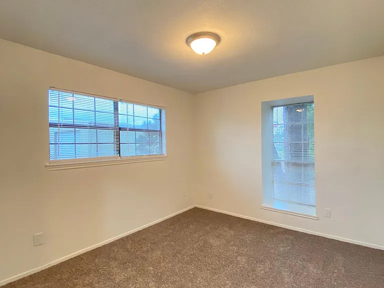 Pinewood Townhomes — Photo 21