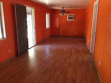 Additional Living Room