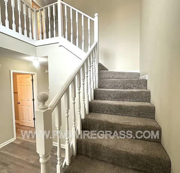 125 Commons Dr — Photo 8