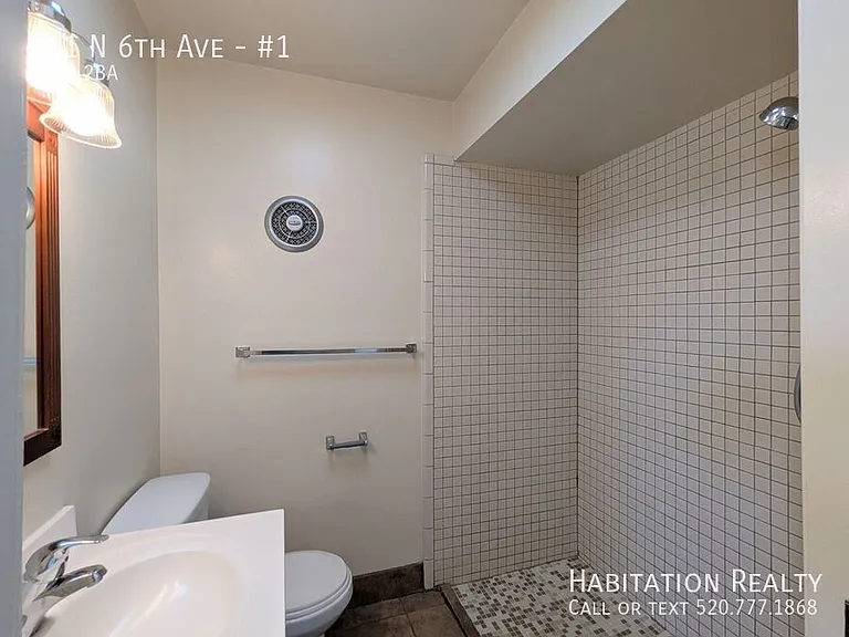 711 N 6th Ave #1 — Photo 9