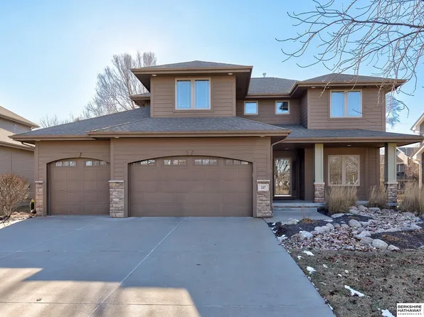 227 S Hws Cleveland Blvd, Elkhorn, NE 68022