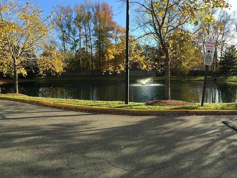 604 Railway Ct — Photo 6