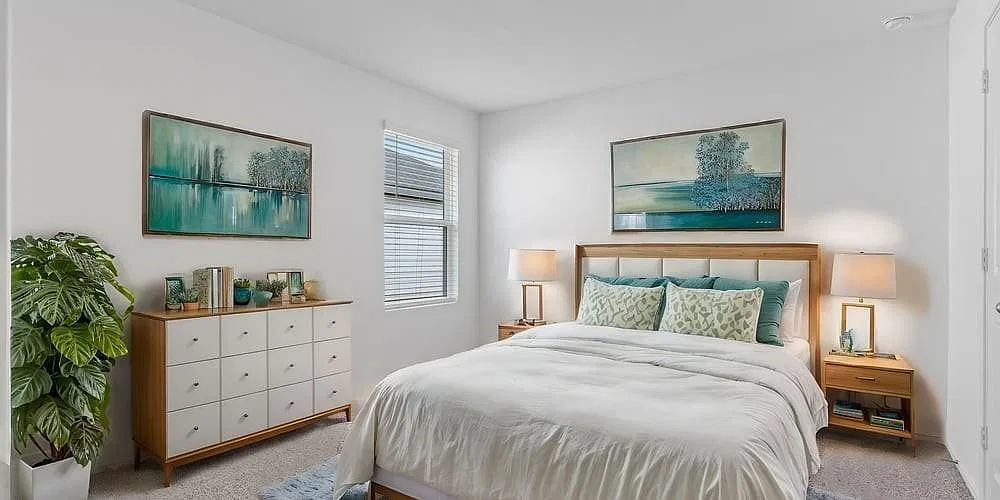 5 bed, 3.0 bath, 2495 sqft, $2,795 — Photo 3